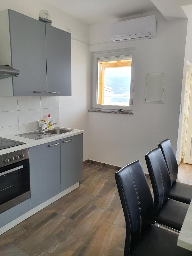 Apartments Ljubic Pag Town Eksteriør billede
